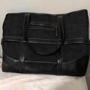 Black lab top bag